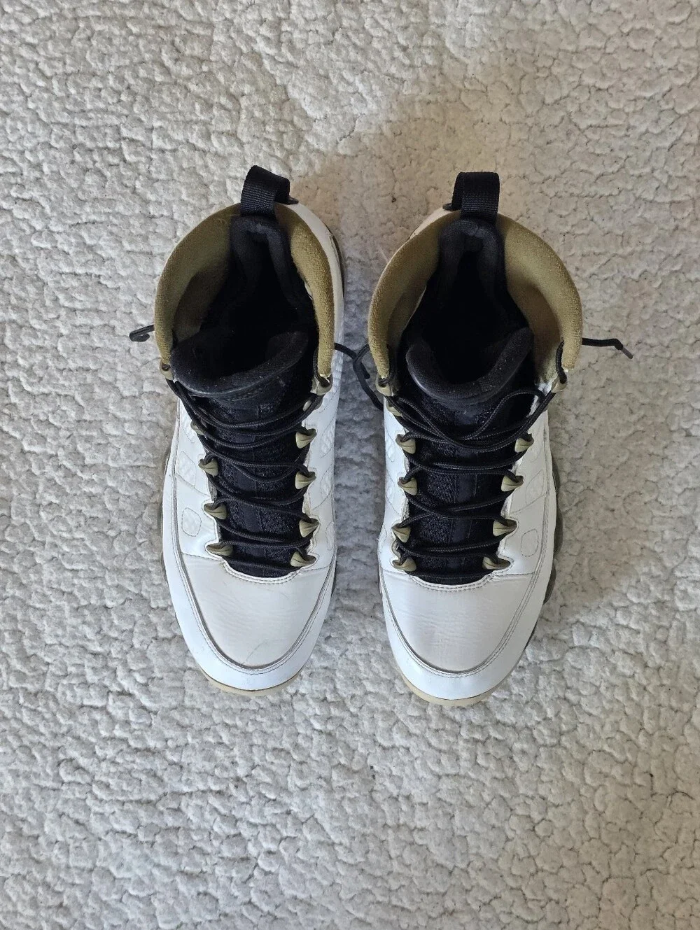 Nike Air Jordan 9 Retro Statue White Militia Green Size 10.5 Sneakers 302370-109